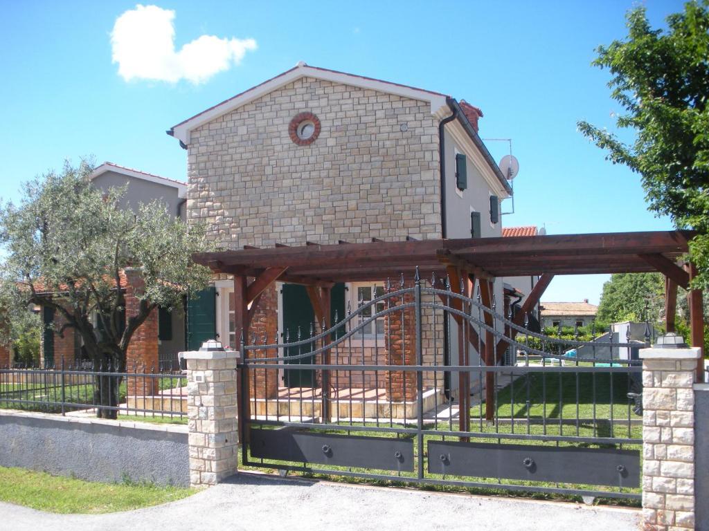 Villa Villa Petra *